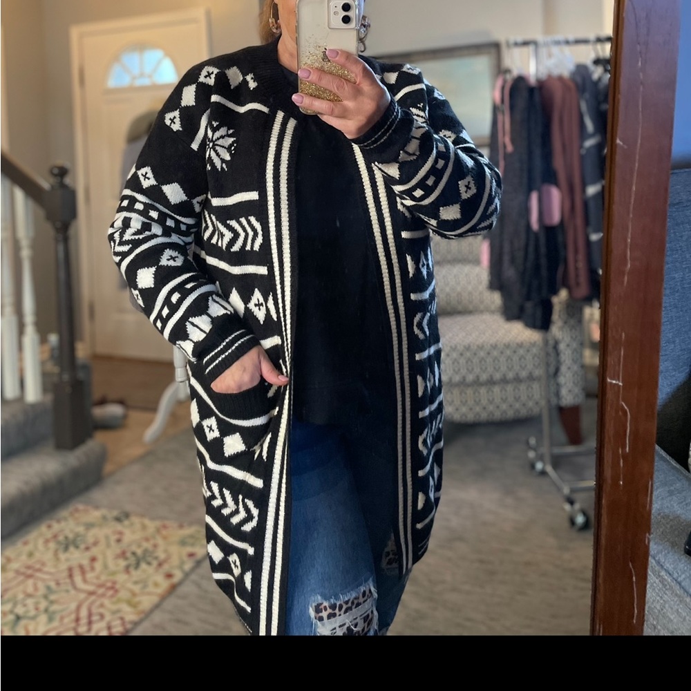 Women’s Aztec Cardigan. Size M/L